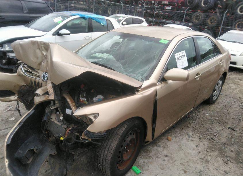 Photo 2 of 2011 Toyota Camry (VIN 4T1BF3EK8BU645912)