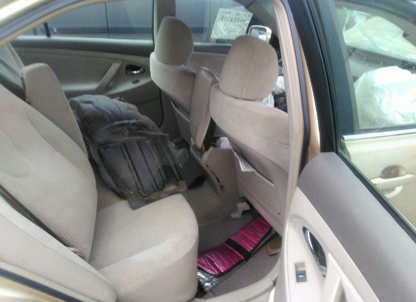 Photo 8 of 2011 Toyota Camry (VIN 4T1BF3EK8BU645912)