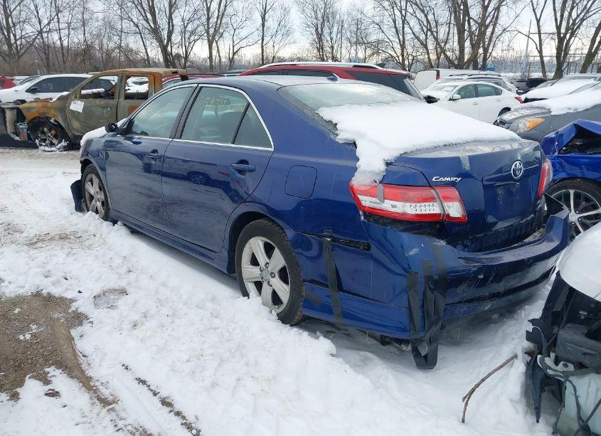 Photo 3 of 2011 Toyota Camry SE (VIN 4T1BF3EK8BU659521)