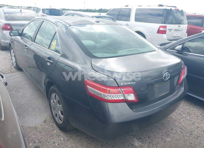 Photo 3 of 2011 Toyota Camry LE (VIN 4T1BF3EK8BU661351)