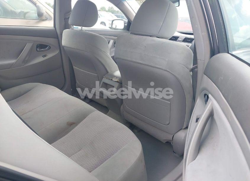 Photo 8 of 2011 Toyota Camry LE (VIN 4T1BF3EK8BU661351)