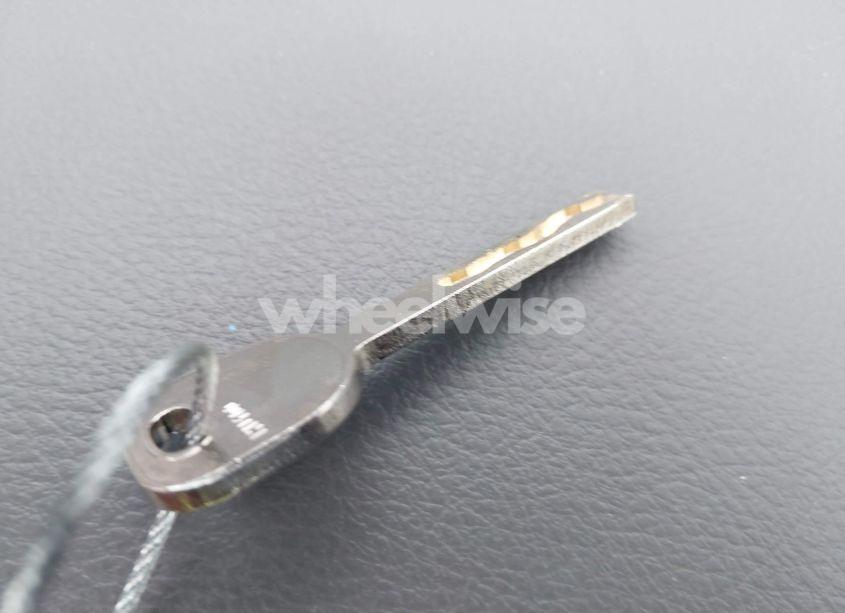 Photo 11 of 2011 Toyota Camry LE (VIN 4T1BF3EK8BU671457)