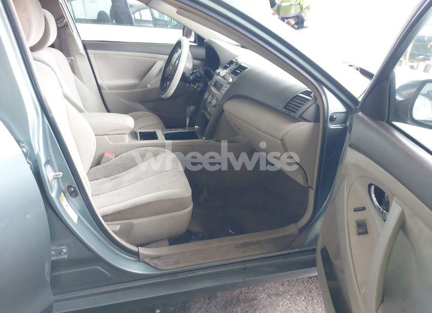 Photo 5 of 2011 Toyota Camry LE (VIN 4T1BF3EK8BU671457)