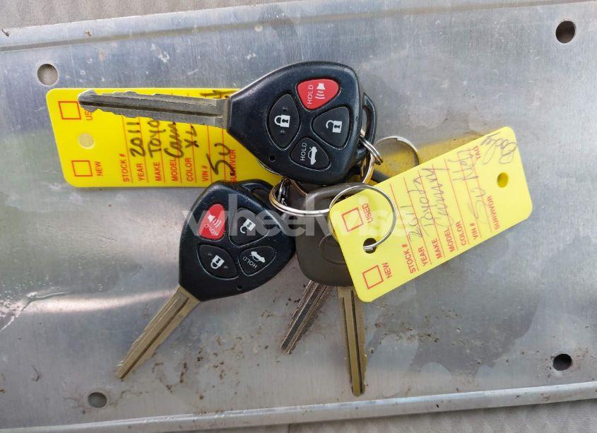 Photo 11 of 2011 Toyota Camry LE (VIN 4T1BF3EK8BU677078)