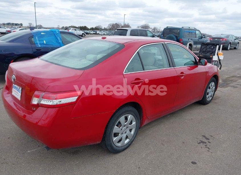 Photo 4 of 2011 Toyota Camry LE (VIN 4T1BF3EK8BU677078)