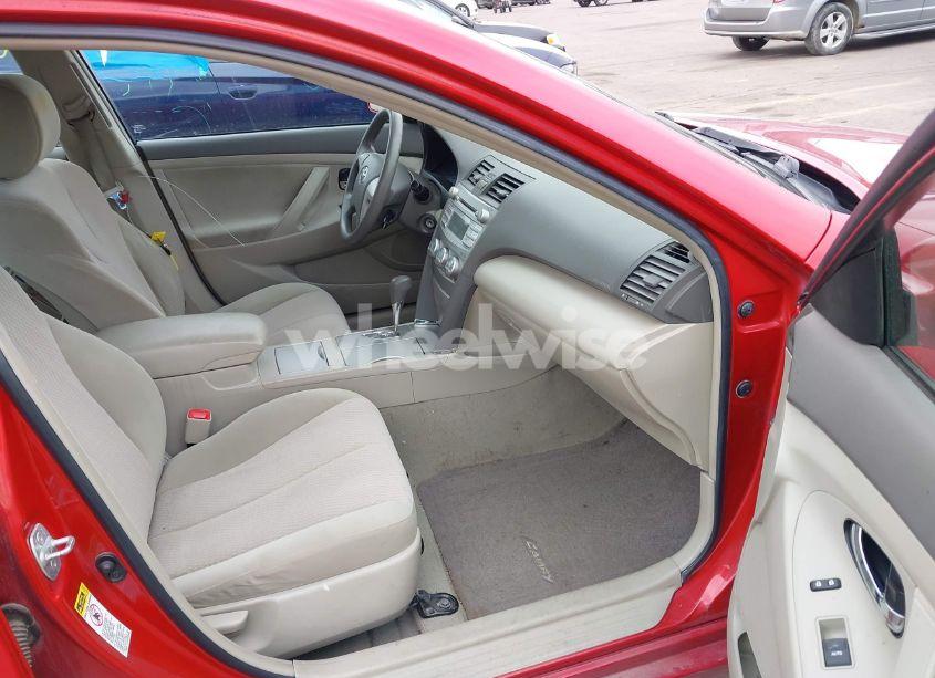 Photo 5 of 2011 Toyota Camry LE (VIN 4T1BF3EK8BU677078)