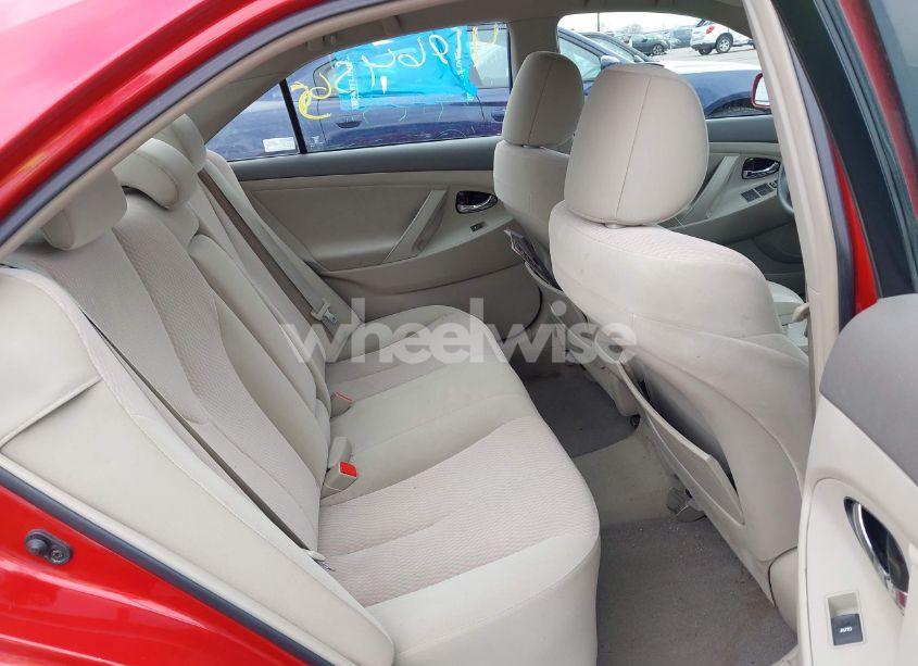 Photo 8 of 2011 Toyota Camry LE (VIN 4T1BF3EK8BU677078)