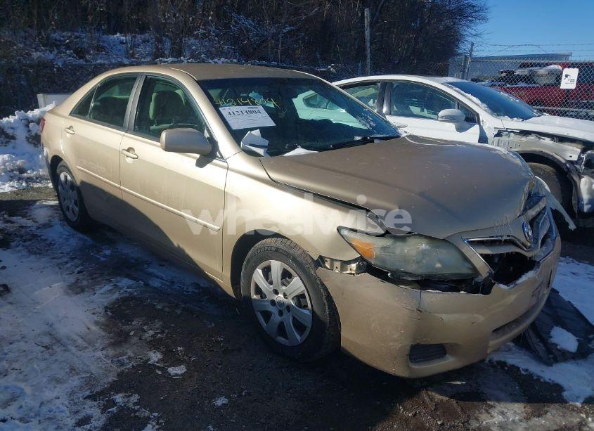 2011 Toyota Camry LE (VIN 4T1BF3EK8BU682362) main photo