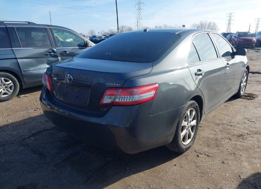 Photo 4 of 2011 Toyota Camry LE (VIN 4T1BF3EK8BU682829)