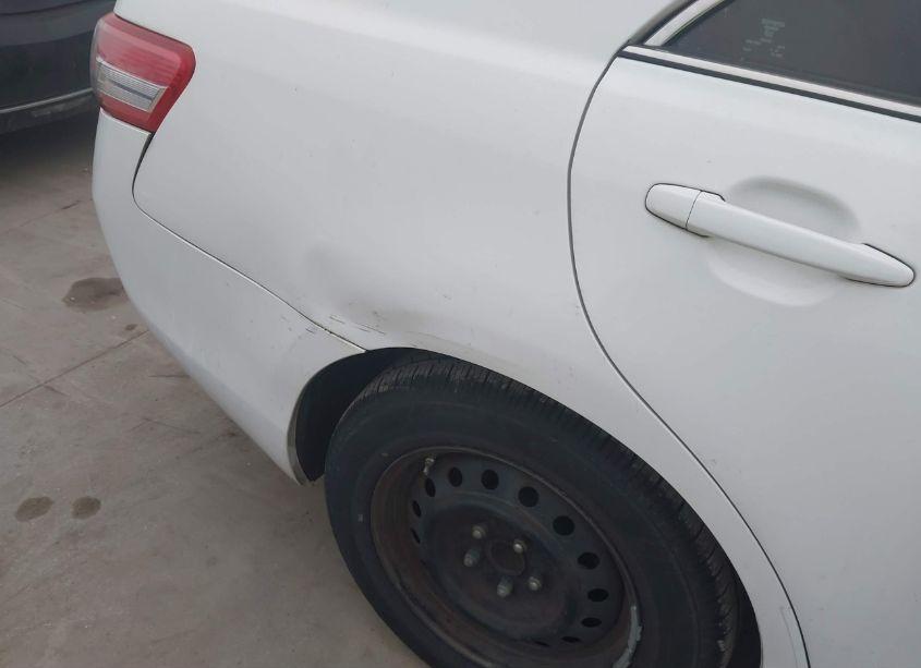 Photo 6 of 2011 Toyota Camry LE (VIN 4T1BF3EK8BU684127)