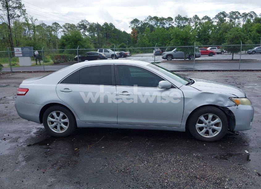 Photo 13 of 2011 Toyota Camry LE (VIN 4T1BF3EK8BU685892)