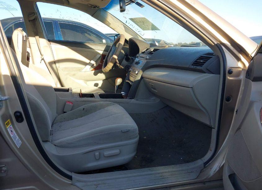 Photo 5 of 2011 Toyota Camry XLE (VIN 4T1BF3EK8BU692194)