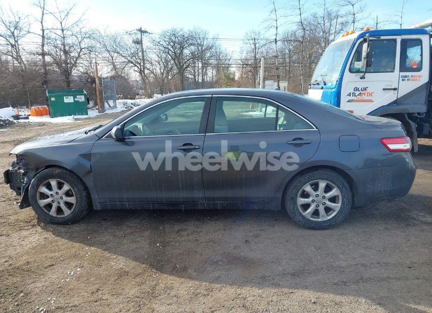 Photo 14 of 2011 Toyota Camry LE (VIN 4T1BF3EK8BU698075)