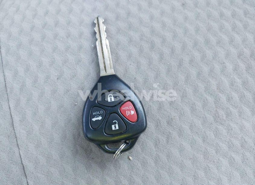 Photo 11 of 2011 Toyota Camry LE (VIN 4T1BF3EK8BU702870)