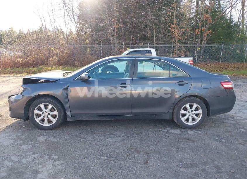 Photo 12 of 2011 Toyota Camry LE (VIN 4T1BF3EK8BU702870)