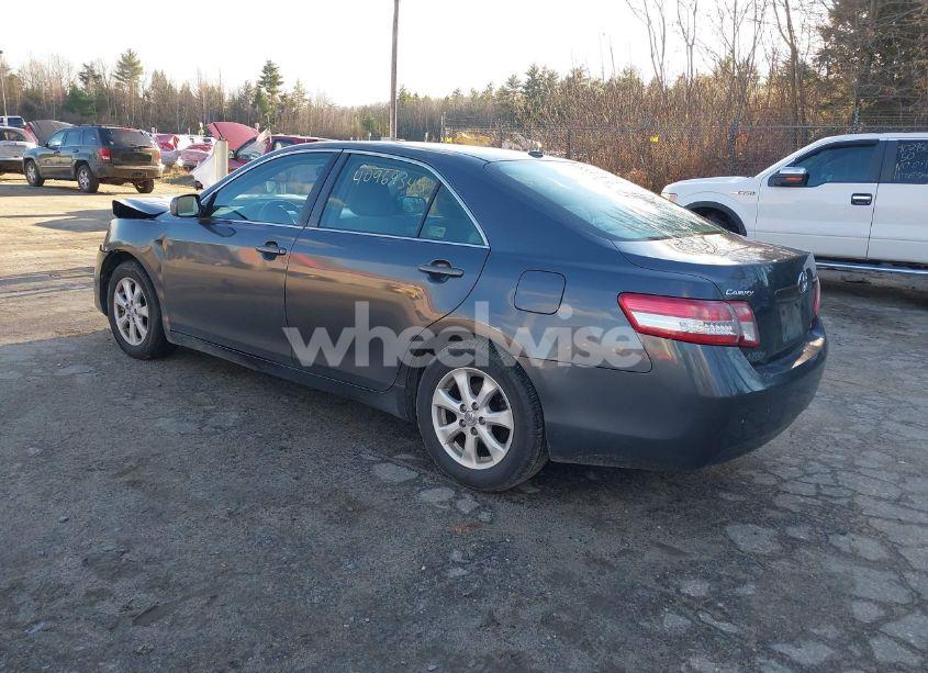 Photo 3 of 2011 Toyota Camry LE (VIN 4T1BF3EK8BU702870)