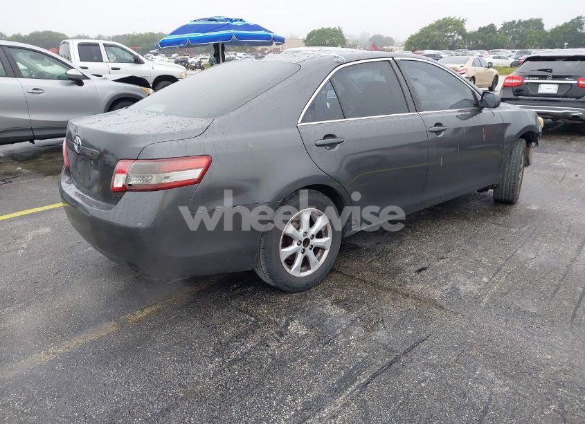 Photo 4 of 2011 Toyota Camry LE (VIN 4T1BF3EK8BU720799)