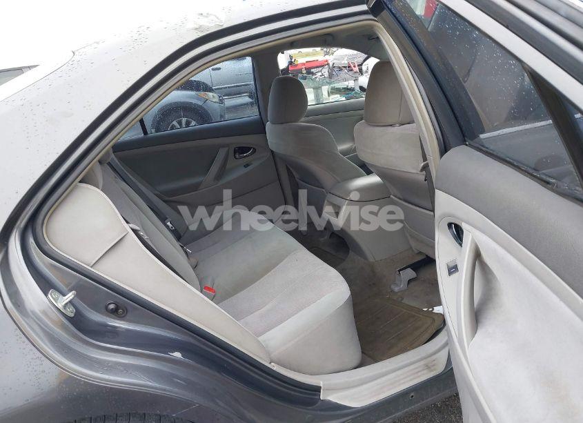 Photo 8 of 2011 Toyota Camry LE (VIN 4T1BF3EK8BU720799)