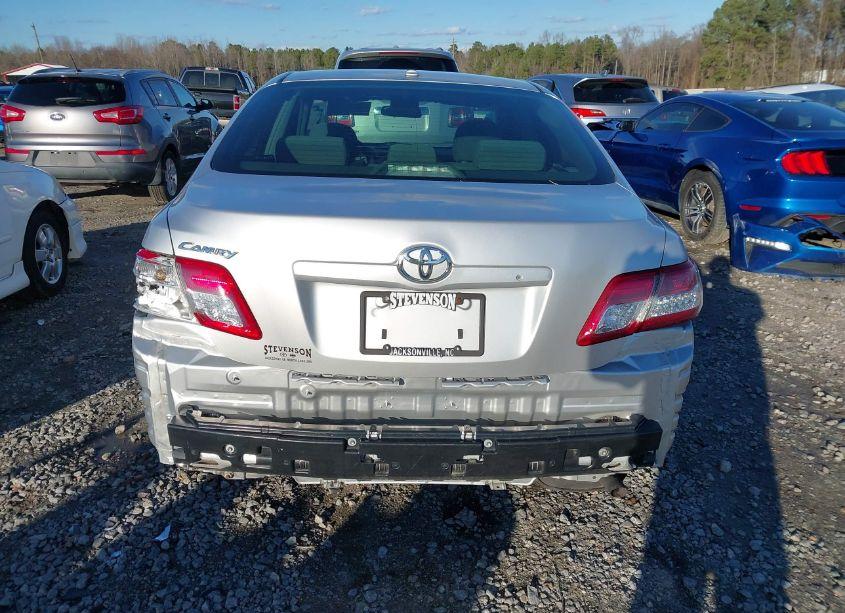 Photo 16 of 2011 Toyota Camry (VIN 4T1BF3EK8BU743614)