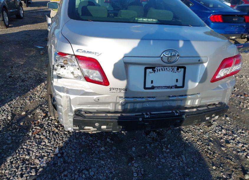 Photo 18 of 2011 Toyota Camry (VIN 4T1BF3EK8BU743614)