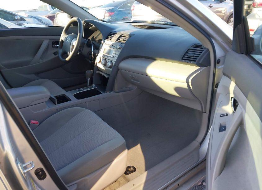 Photo 5 of 2011 Toyota Camry (VIN 4T1BF3EK8BU743614)