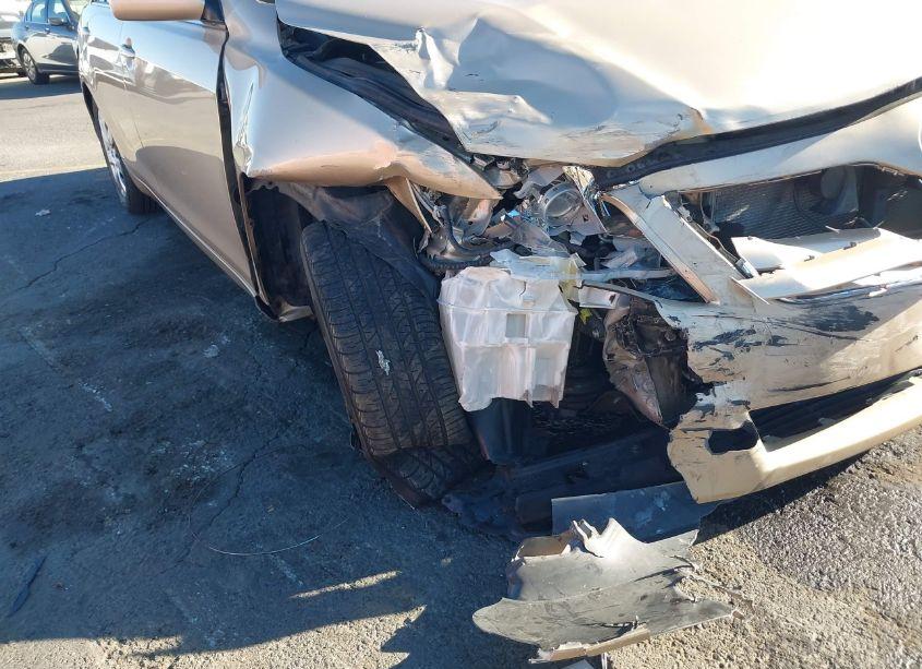 Photo 6 of 2011 Toyota Camry LE (VIN 4T1BF3EK8BU749722)