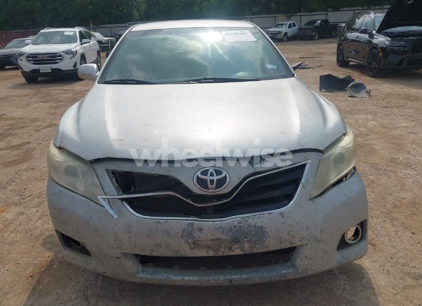 Photo 6 of 2011 Toyota Camry LE (VIN 4T1BF3EK8BU754094)