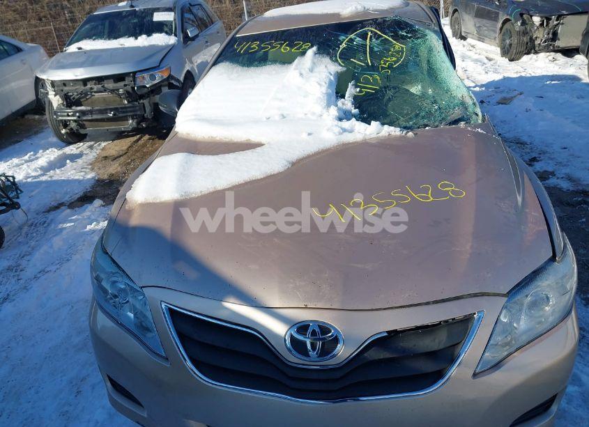 Photo 10 of 2011 Toyota Camry LE (VIN 4T1BF3EK8BU766911)