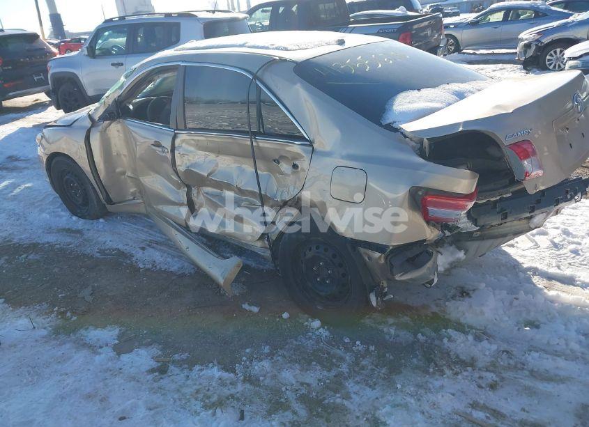 Photo 3 of 2011 Toyota Camry LE (VIN 4T1BF3EK8BU766911)