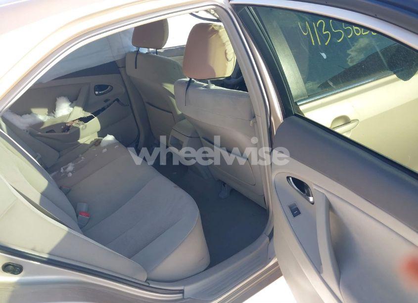 Photo 8 of 2011 Toyota Camry LE (VIN 4T1BF3EK8BU766911)