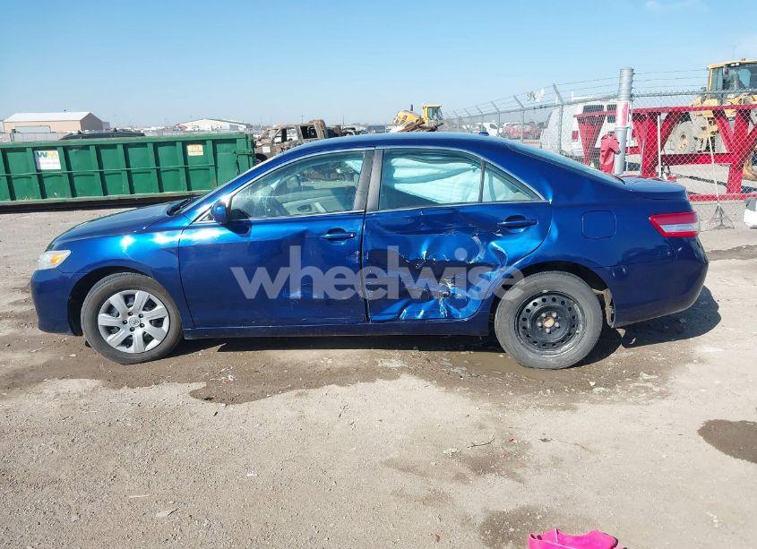 Photo 15 of 2011 Toyota Camry LE (VIN 4T1BF3EK8BU769064)