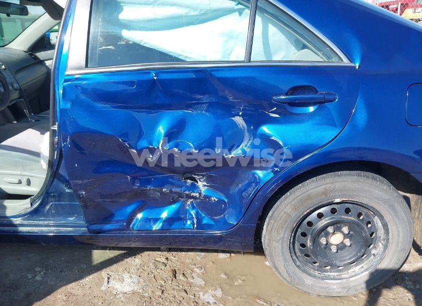 Photo 6 of 2011 Toyota Camry LE (VIN 4T1BF3EK8BU769064)