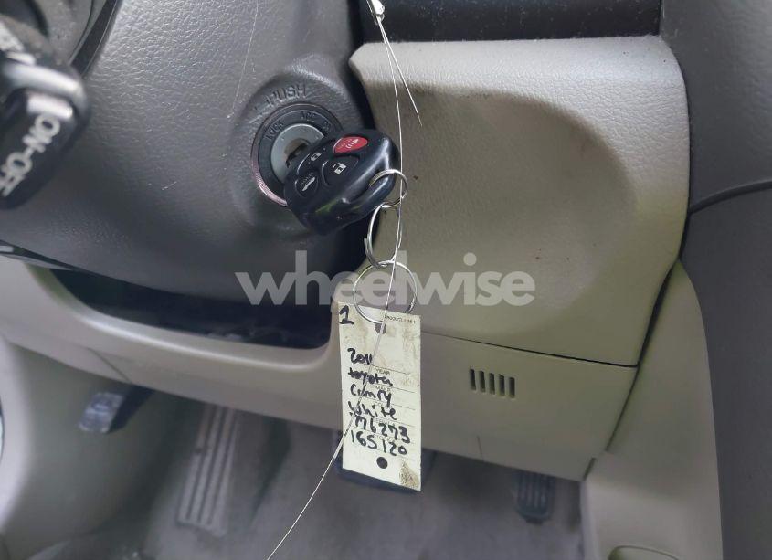 Photo 11 of 2011 Toyota Camry LE (VIN 4T1BF3EK8BU776273)