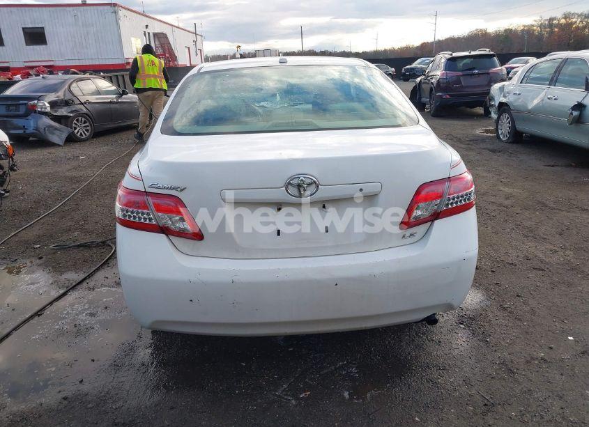 Photo 16 of 2011 Toyota Camry LE (VIN 4T1BF3EK8BU776273)