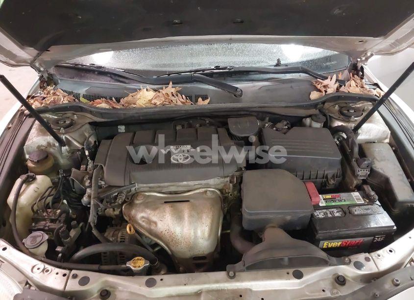 Photo 10 of 2010 Toyota Camry LE (VIN 4T1BF3EK9AU005934)