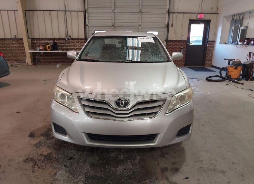 Photo 12 of 2010 Toyota Camry LE (VIN 4T1BF3EK9AU005934)