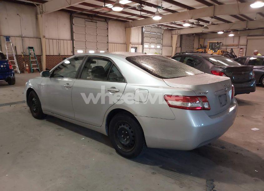 Photo 3 of 2010 Toyota Camry LE (VIN 4T1BF3EK9AU005934)