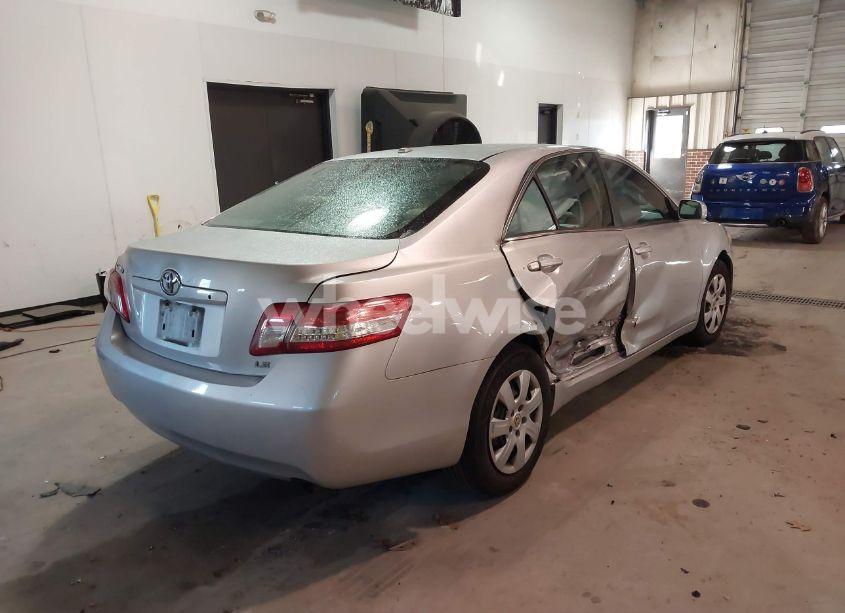 Photo 4 of 2010 Toyota Camry LE (VIN 4T1BF3EK9AU005934)