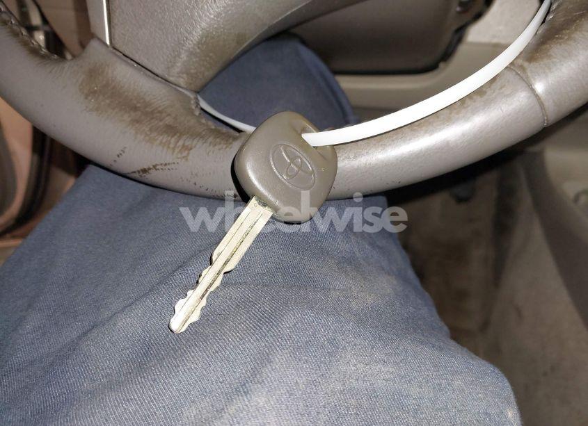 Photo 11 of 2010 Toyota Camry XLE (VIN 4T1BF3EK9AU015816)