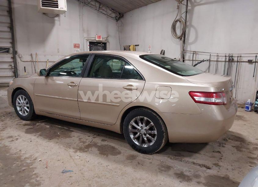 Photo 3 of 2010 Toyota Camry XLE (VIN 4T1BF3EK9AU015816)