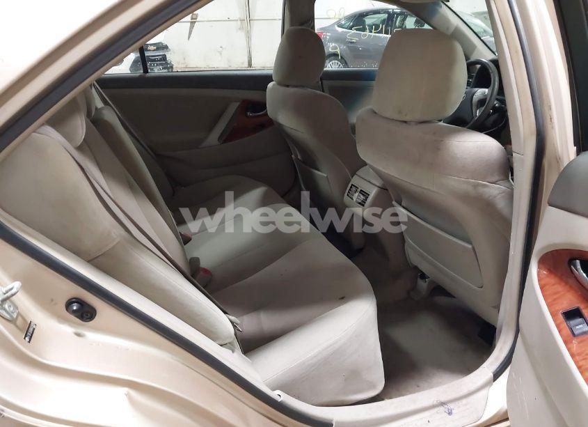 Photo 8 of 2010 Toyota Camry XLE (VIN 4T1BF3EK9AU015816)