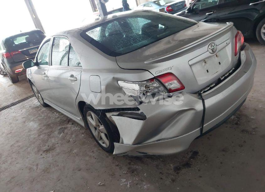 Photo 3 of 2010 Toyota Camry SE (VIN 4T1BF3EK9AU020207)