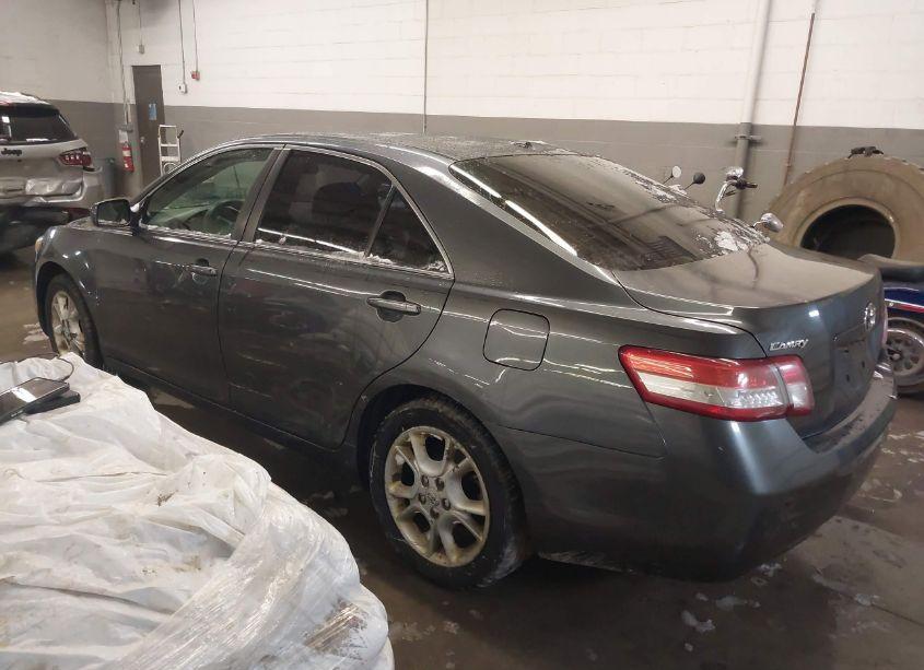 Photo 3 of 2010 Toyota Camry LE (VIN 4T1BF3EK9AU020532)