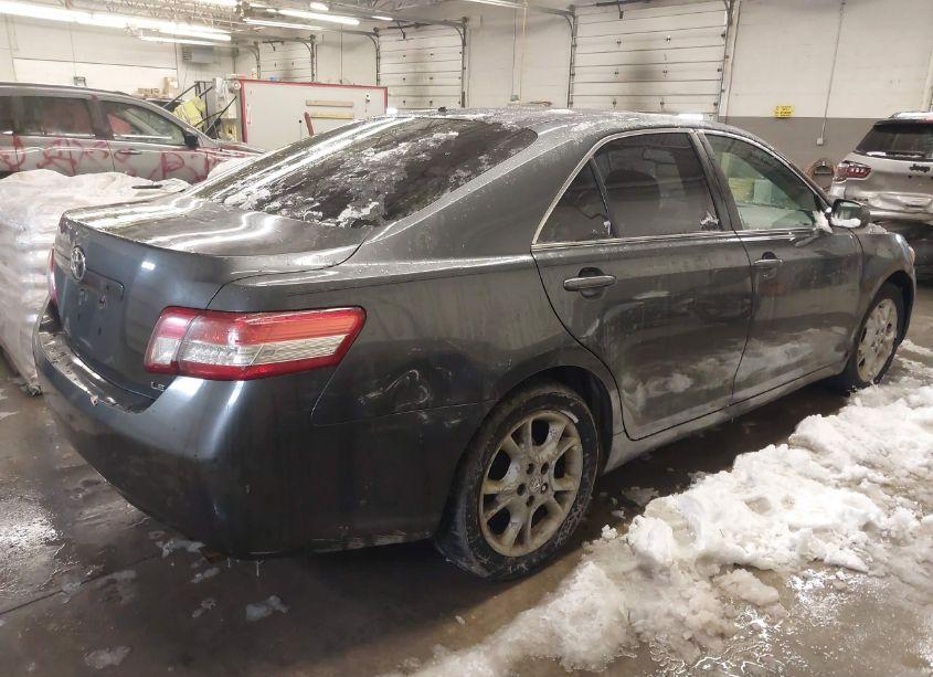 Photo 4 of 2010 Toyota Camry LE (VIN 4T1BF3EK9AU020532)