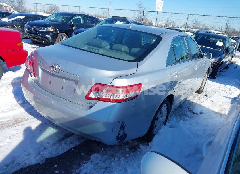 Photo 4 of 2010 Toyota Camry LE (VIN 4T1BF3EK9AU020935)