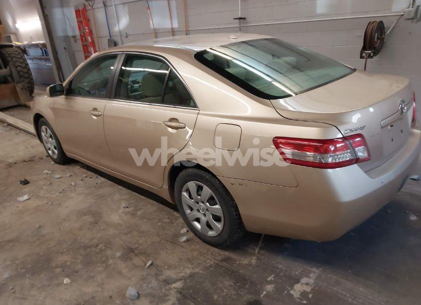 Photo 3 of 2010 Toyota Camry LE (VIN 4T1BF3EK9AU032132)