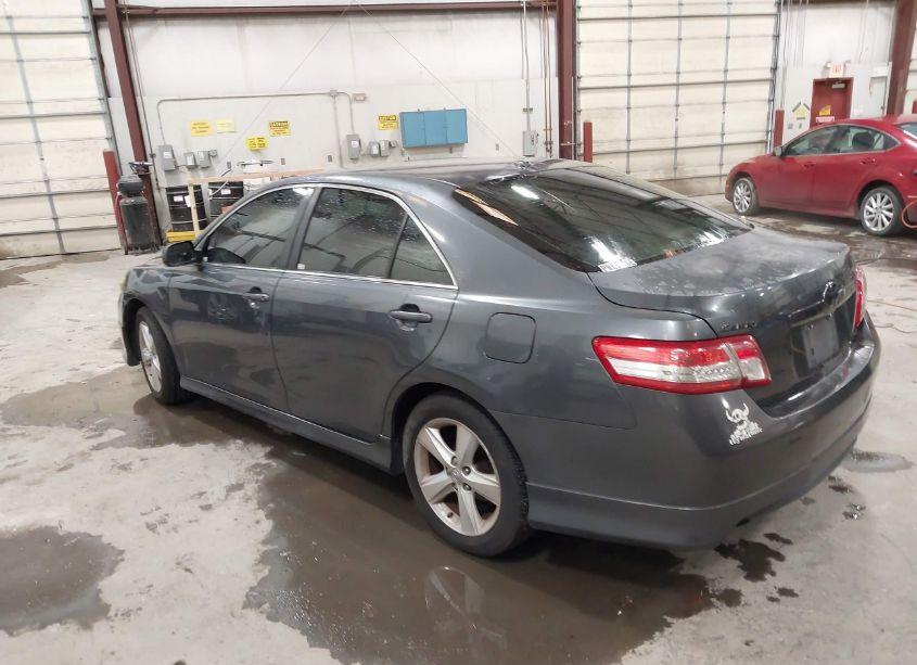 Photo 3 of 2010 Toyota Camry SE (VIN 4T1BF3EK9AU054289)