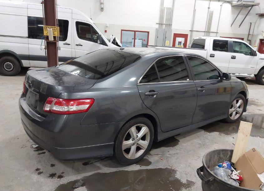 Photo 4 of 2010 Toyota Camry SE (VIN 4T1BF3EK9AU054289)