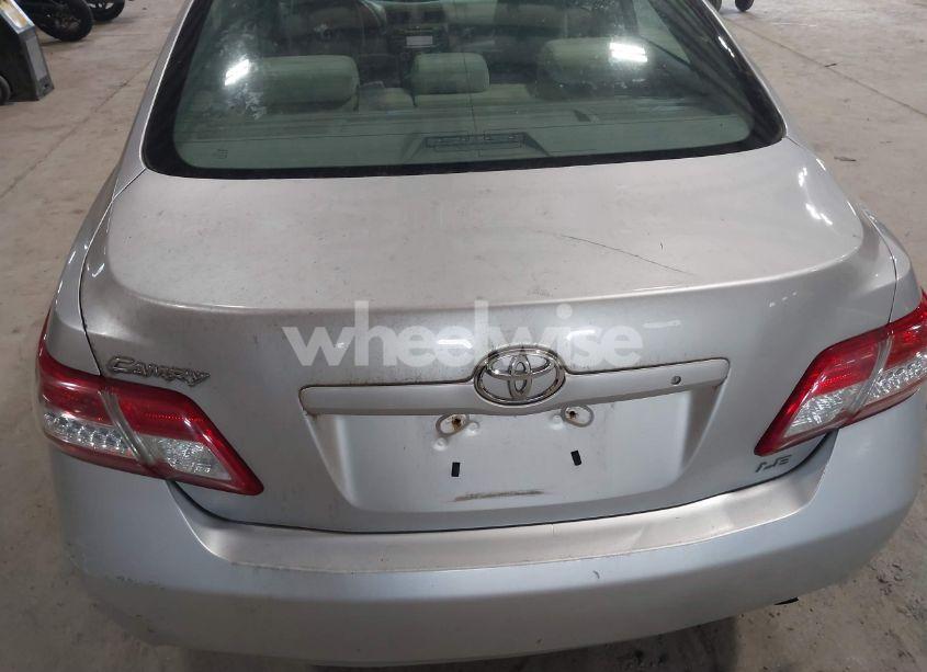 Photo 13 of 2010 Toyota Camry LE (VIN 4T1BF3EK9AU057547)