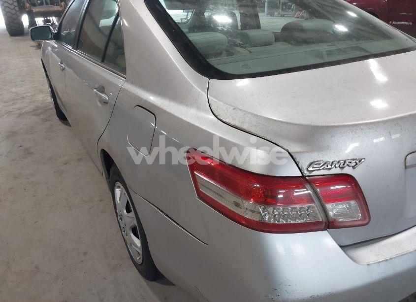 Photo 14 of 2010 Toyota Camry LE (VIN 4T1BF3EK9AU057547)